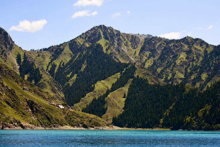 重庆防晒攻略：两江游轮+山城步道+轻轨站遮阳技巧缩略图